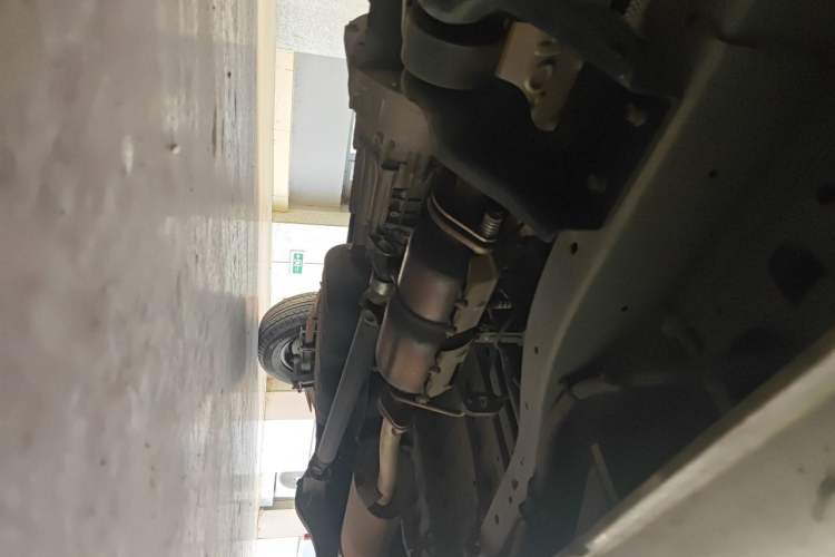 Used Jinbei Hiace X30 2021 1.5L Standard Version Air-Conditioner-Free Van China VI Emission Standard SWC15M Chassis Front Left