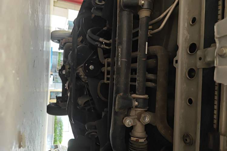 Used Jinbei Hiace X30 2021 1.5L Standard Version Air-Conditioner-Free Van China VI Emission Standard SWC15M Chassis Front