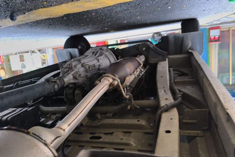 Used Jinbei Hiace X30  Chassis Rear Left