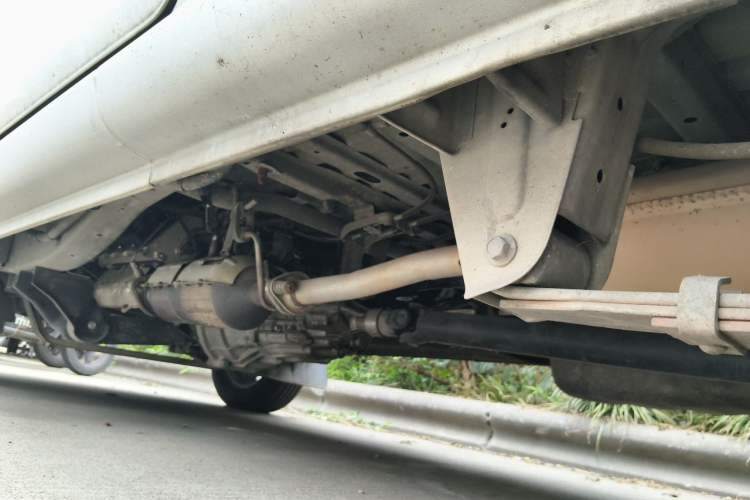 Used Jinbei Hiace X30 2021 1.5L Wealthy Edition Bus China VI Standard SWC15M Chassis Rear Left