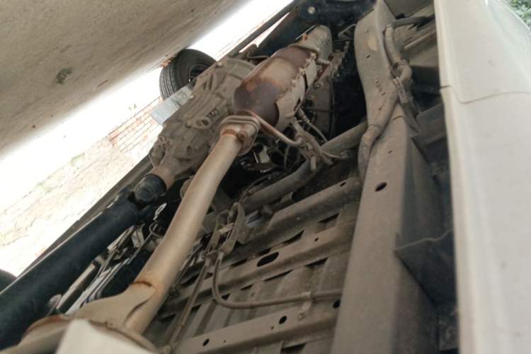 Used Jinbei Hiace X30 2021 1.5L Standard Version Air-Conditioner-Free Van China VI Emission Standard SWC15M Chassis Rear Left