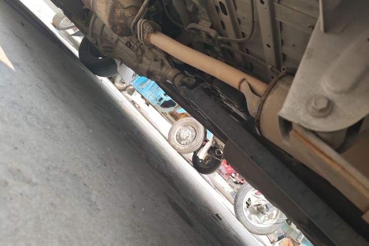 Used Jinbei Hiace X30 2021 1.5L Standard Version Air-Conditioner-Free Van China VI Emission Standard SWC15M Chassis Rear Left