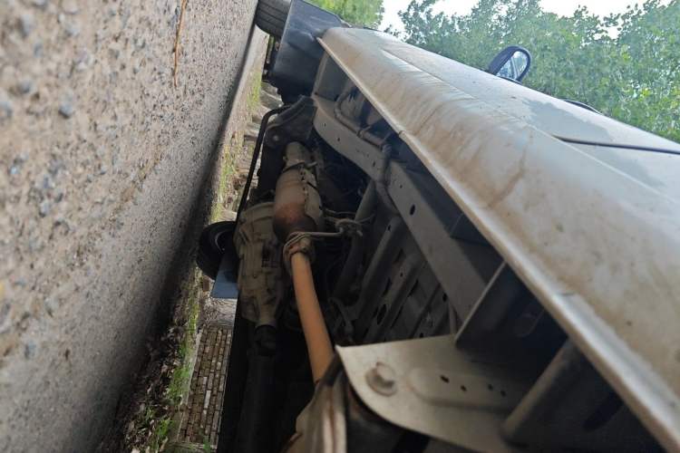 Used Jinbei Hiace X30  Chassis Rear Left