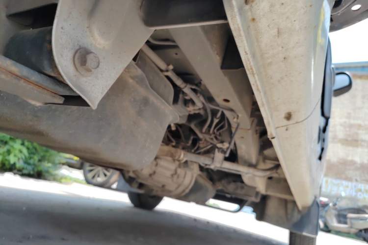 Used Jinbei Hiace X30 2021 1.5L Wealthy Van China VI Standard SWC15M Chassis Rear Right