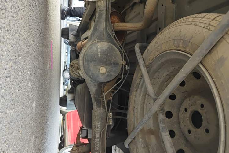 Used Jinbei Hiace X30 2021 1.5L Comfort Plus Central Air-Conditioned Van China VI Standard SWC15M Chassis Rear