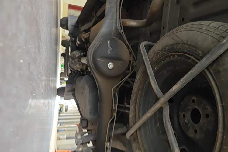 Used Jinbei Hiace X30 2021 1.5L Standard Version Air-Conditioner-Free Van China VI Emission Standard SWC15M Chassis Rear