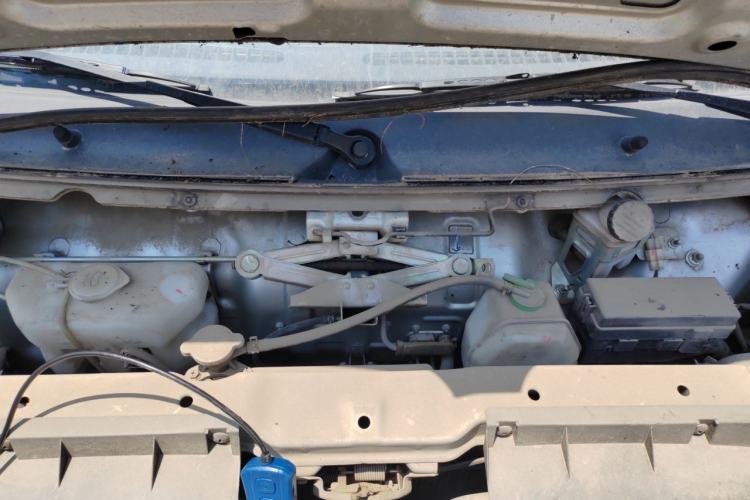 Used Jinbei Hiace X30 2021 1.5L Wealthy Van China VI Standard SWC15M Engine Bay