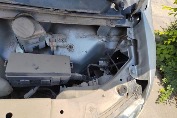 Used Jinbei Hiace X30 2021 1.5L Wealthy Van China VI Standard SWC15M Engine Bay Left