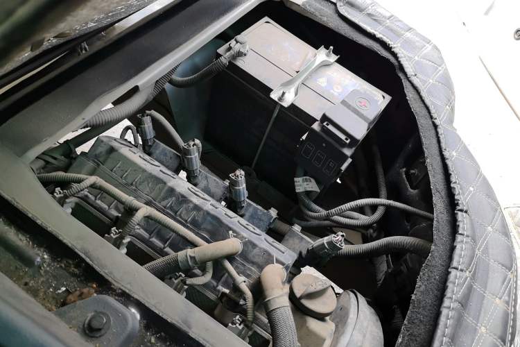 Used Jinbei Hiace X30  Engine Bay Left