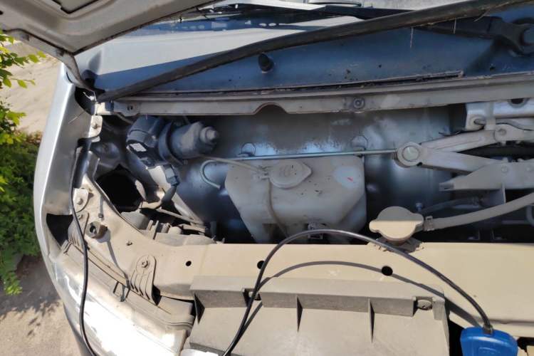 Used Jinbei Hiace X30 2021 1.5L Wealthy Van China VI Standard SWC15M Engine Bay Right