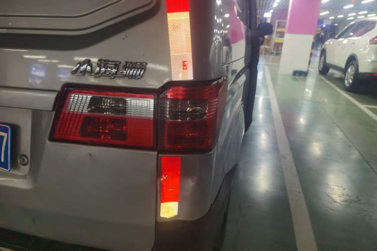 Used Jinbei Hiace X30 2021 1.5L Wealthy Single-Steaming Air-Conditioned Van China VI Standard SWC15M Exterior 3