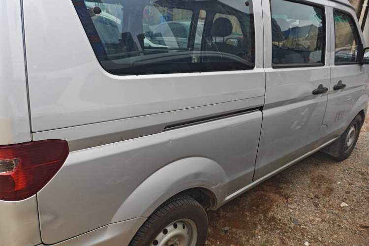 Used Jinbei Hiace X30 2021 1.5L Standard Version Air-Conditioning-Free Bus China VI Emission Standard SWC15M Exterior 3