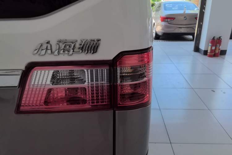 Used Jinbei Hiace X30 2021 1.5L Comfort Model Air-Conditioner-Free Version National VI Standard SWC15M Bus Exterior 3