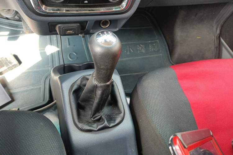 Used Jinbei Hiace X30 2021 1.5L Wealthy Van China VI Standard SWC15M Gear Lever