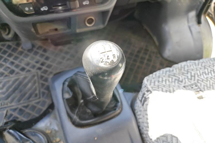 Used Jinbei Hiace X30 2021 1.5L Wealthy Single-Steaming Air-Conditioned Van China VI Standard SWC15M Gear Lever