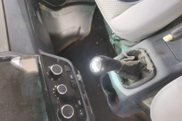 Used Jinbei Hiace X30 2021 1.5L Standard Version Air-Conditioner-Free Van China VI Emission Standard SWC15M Gear Lever