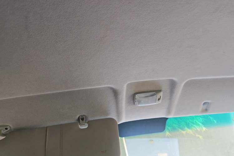 Used Jinbei Hiace X30 2021 1.5L Wealthy Single-Steaming Air-Conditioned Van China VI Standard SWC15M Headliner
