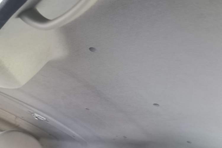 Used Jinbei Hiace X30 2021 1.5L Comfort Model Air-Conditioner-Free Version National VI Standard SWC15M Bus Headliner