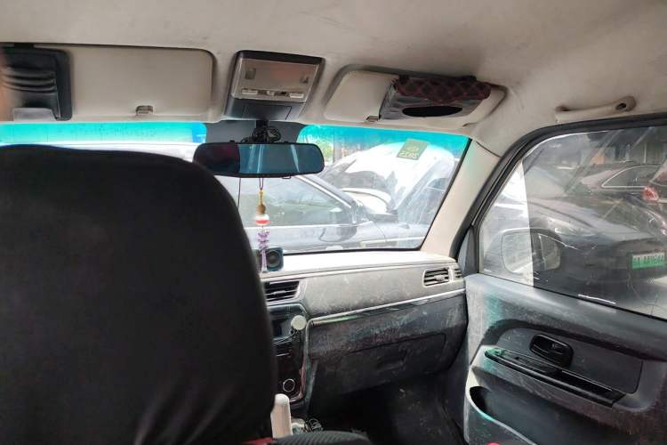 Used Jinbei Hiace X30 2021 1.5L Business-Class Central Air-Conditioned Coach China VI Standard Model SWC15M Headliner