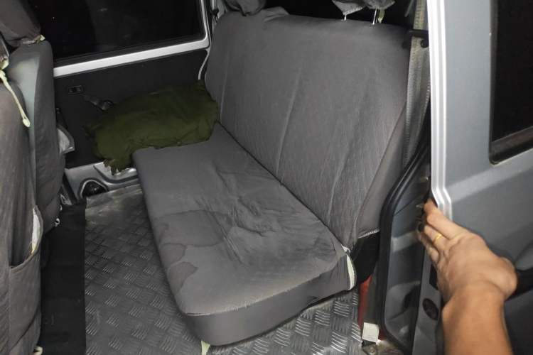 Used Jinbei Hiace X30 2021 1.5L Standard Version Air-Conditioning-Free Bus China VI Emission Standard SWC15M Interior 4