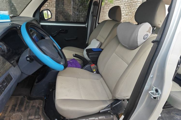 Used Jinbei Hiace X30  Left Front Seat