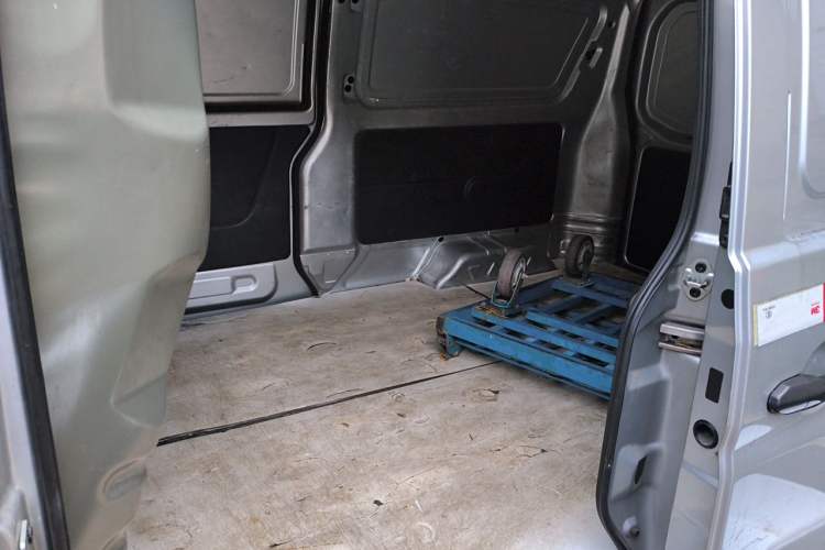 Used Jinbei Hiace X30  Left Rear Seat
