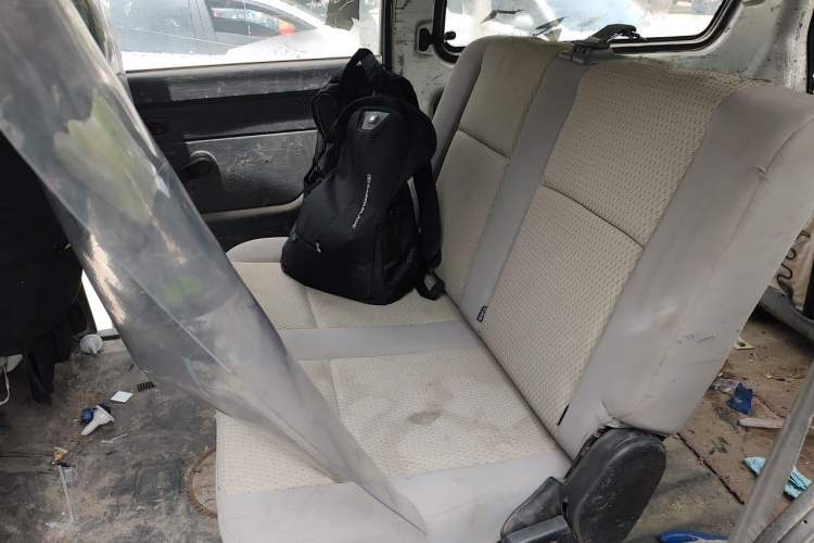 Used Jinbei Hiace X30 2021 1.5L Business-Class Central Air-Conditioned Coach China VI Standard Model SWC15M Left Rear Seat