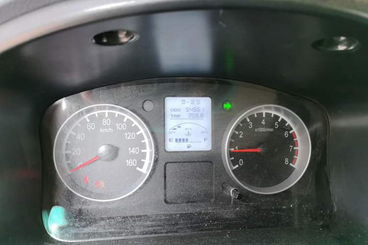 Used Jinbei Hiace X30  Odometer Close Up