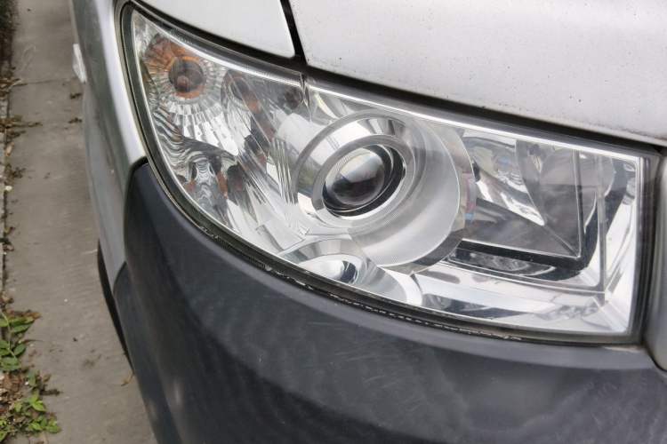 Used Jinbei Hiace X30 2021 1.5L Wealthy Edition Bus China VI Standard SWC15M Right Front Headlight