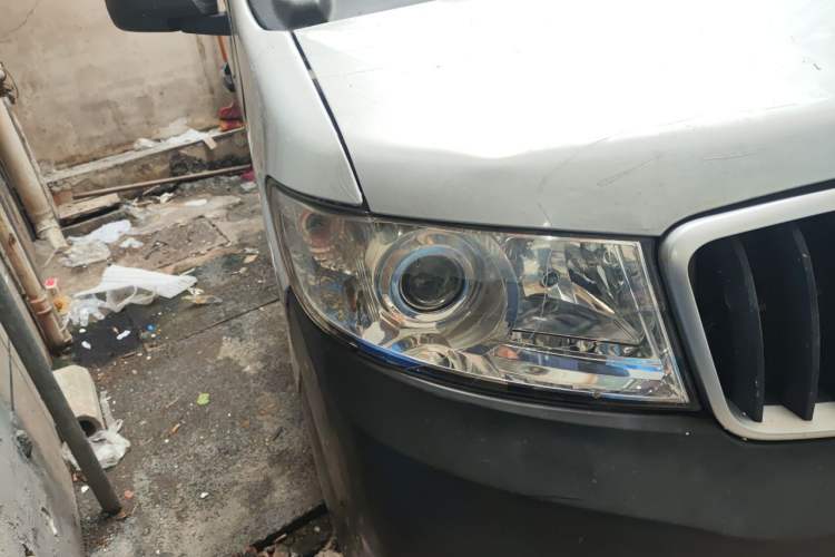 Used Jinbei Hiace X30 2021 1.5L Standard Version Air-Conditioning-Free Bus China VI Emission Standard SWC15M Right Front Headlight