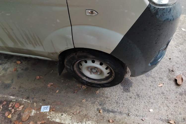 Used Jinbei Hiace X30 2021 1.5L Wealthy Edition Bus China VI Standard SWC15M Right Front Wheel Hub