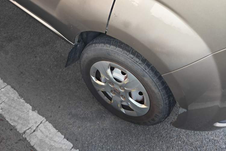 Used Jinbei Hiace X30 2021 1.5L Comfort Model Air-Conditioner-Free Version National VI Standard SWC15M Bus Right Front Wheel Hub