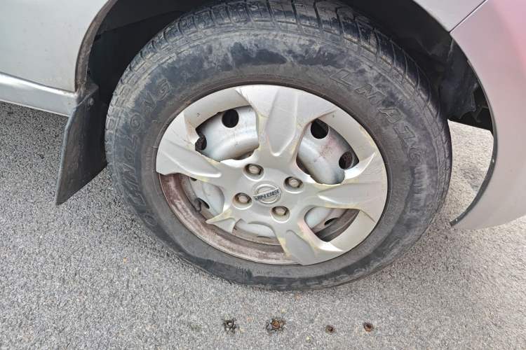 Used Jinbei Hiace X30 2021 1.5L Comfort Plus Central Air-Conditioned Van China VI Standard SWC15M Right Front Wheel Hub