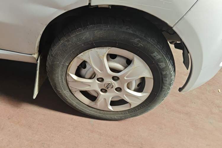 Used Jinbei Hiace X30 2021 1.5L Standard Version Air-Conditioner-Free Van China VI Emission Standard SWC15M Right Front Wheel Hub