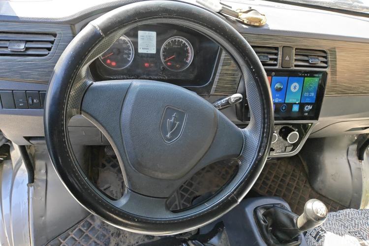 Used Jinbei Hiace X30 2021 1.5L Wealthy Single-Steaming Air-Conditioned Van China VI Standard SWC15M Steering Wheel