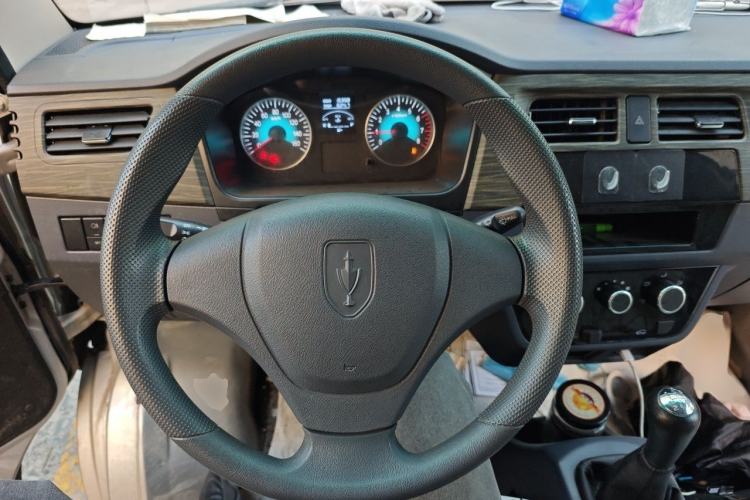 Used Jinbei Hiace X30 2021 1.5L Wealthy Single-Steaming Air-Conditioned Version Bus China VI Standard SWC15M Steering Wheel