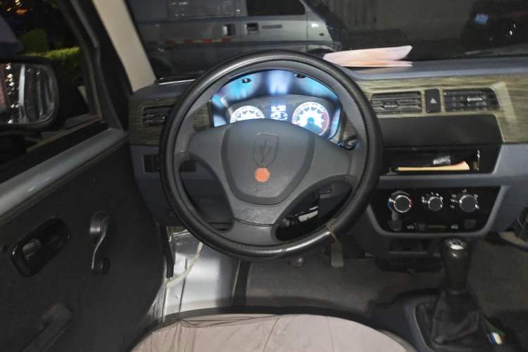 Used Jinbei Hiace X30 2021 1.5L Standard Version Air-Conditioning-Free Bus China VI Emission Standard SWC15M Steering Wheel