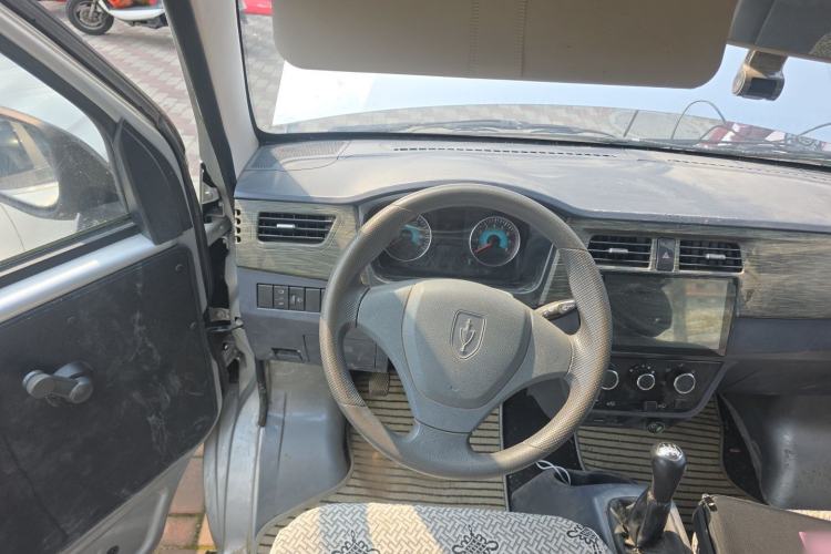 Used Jinbei Hiace X30 2021 1.5L Wealthy Single-Steaming Air-Conditioned Version Bus China VI Standard SWC15M Steering Wheel