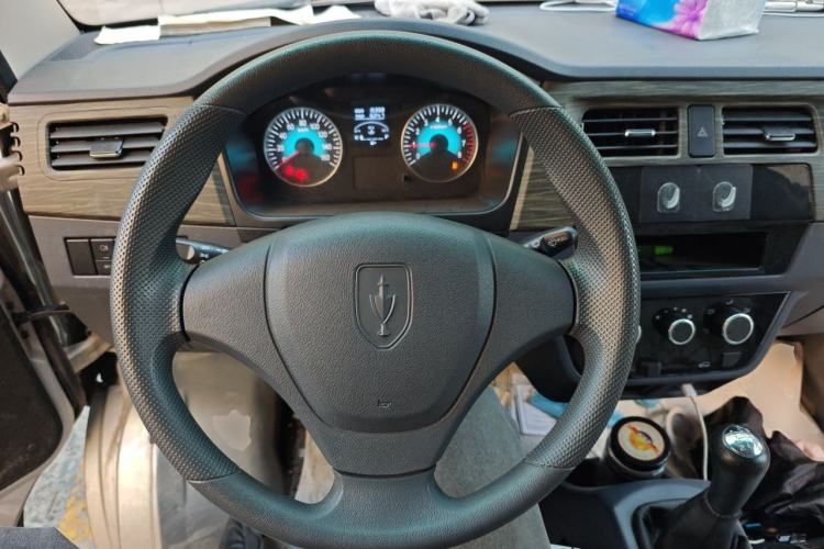 Used Jinbei Hiace X30 2021 1.5L Wealthy Single-Steaming Air-Conditioned Version Bus China VI Standard SWC15M Steering Wheel