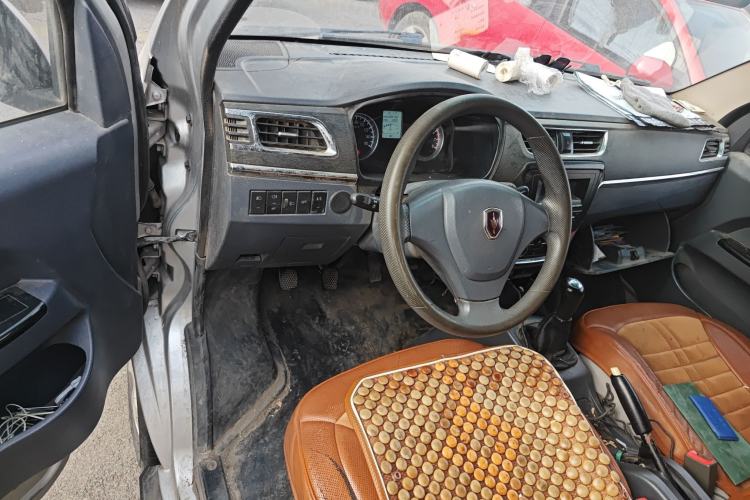 Used Jinbei Hiace X30 2021 1.5L Comfort Plus Central Air-Conditioned Van China VI Standard SWC15M Steering Wheel