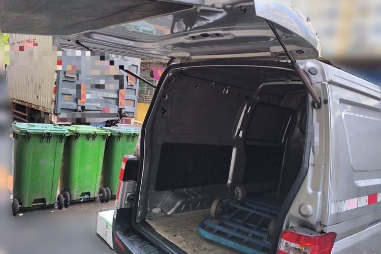 Used Jinbei Hiace X30  Trunk
