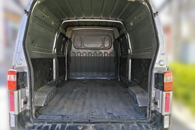 Used Jinbei Hiace X30 2021 1.5L Wealthy Single-Steaming Air-Conditioned Van China VI Standard SWC15M Trunk