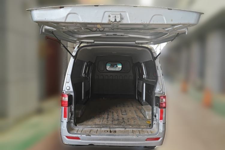 Used Jinbei Hiace X30 2021 1.5L Standard Version Air-Conditioner-Free Van China VI Emission Standard SWC15M Trunk