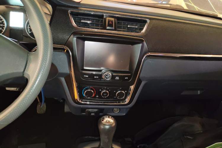 Used Jinbei Hiace X30 2021 1.5L Business-Class Central Air-Conditioned Coach China VI Standard Model SWC15M Audio And AC Panel