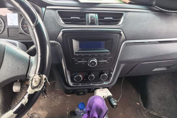 Used Jinbei Hiace X30 2021 1.5L Standard Version Air-Conditioner-Free Van China VI Emission Standard SWC15M Audio And AC Panel