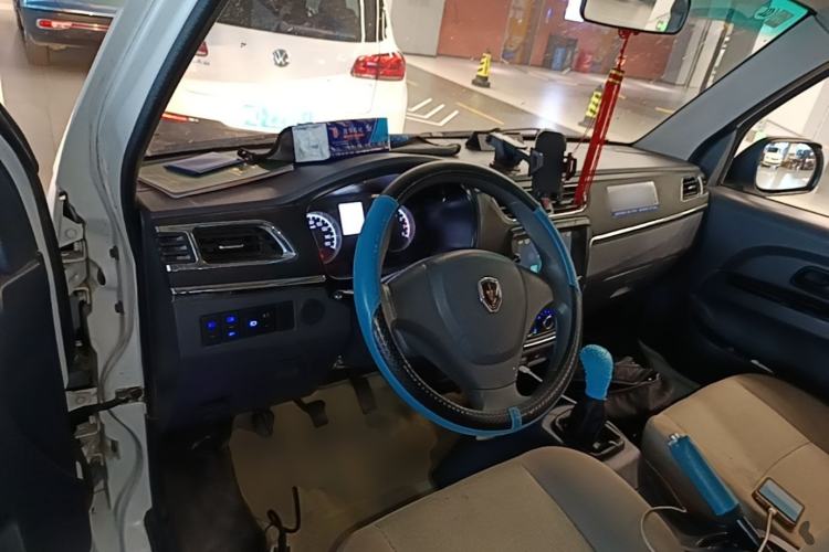Used Jinbei Hiace X30 2021 1.5L Comfort Model Air-Conditioner-Free Version National VI Standard SWC15M Bus Center Console