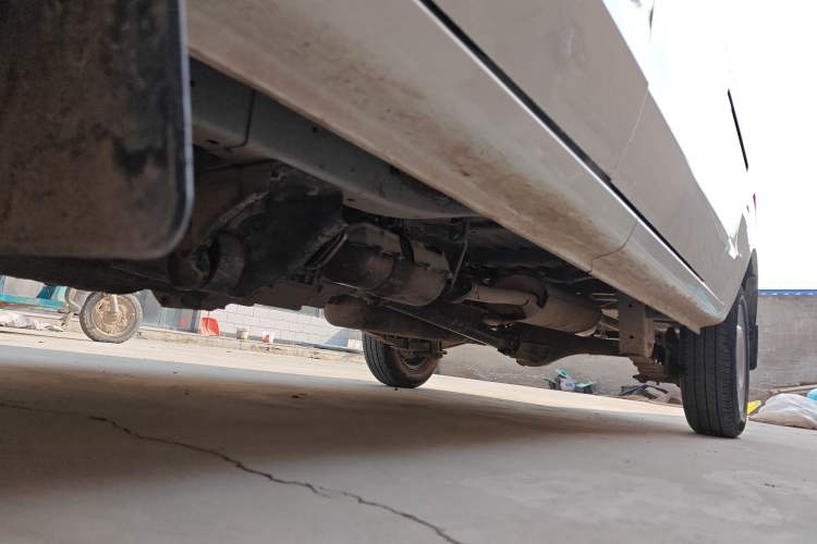 Used Jinbei Hiace X30 2021 1.5L Wealthy Van China VI Standard SWC15M Chassis Front Left