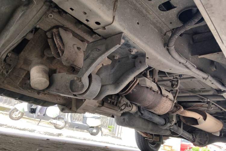 Used Jinbei Hiace X30 2021 1.5L Comfort Model Base Version (No Air Conditioning) Van China VI Standard SWC15M Chassis Front Left