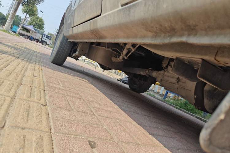 Used Jinbei Hiace X30 2021 1.5L Wealthy Single-Steaming Air-Conditioned Van China VI Standard SWC15M Chassis Front Right