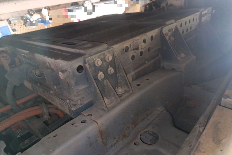 Used Jinbei Hiace X30  Chassis Front Right